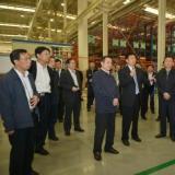 李克率團(tuán)觀摩許繼集團(tuán)重點項目建設(shè)情況